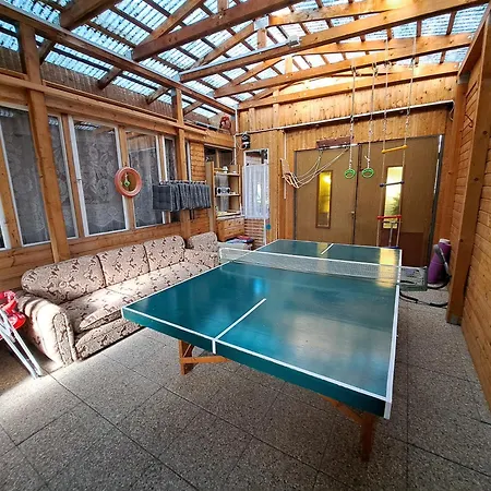 Csaladi Vendeghaz * إغير