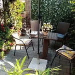 Apartment Csaladi Vendeghaz *